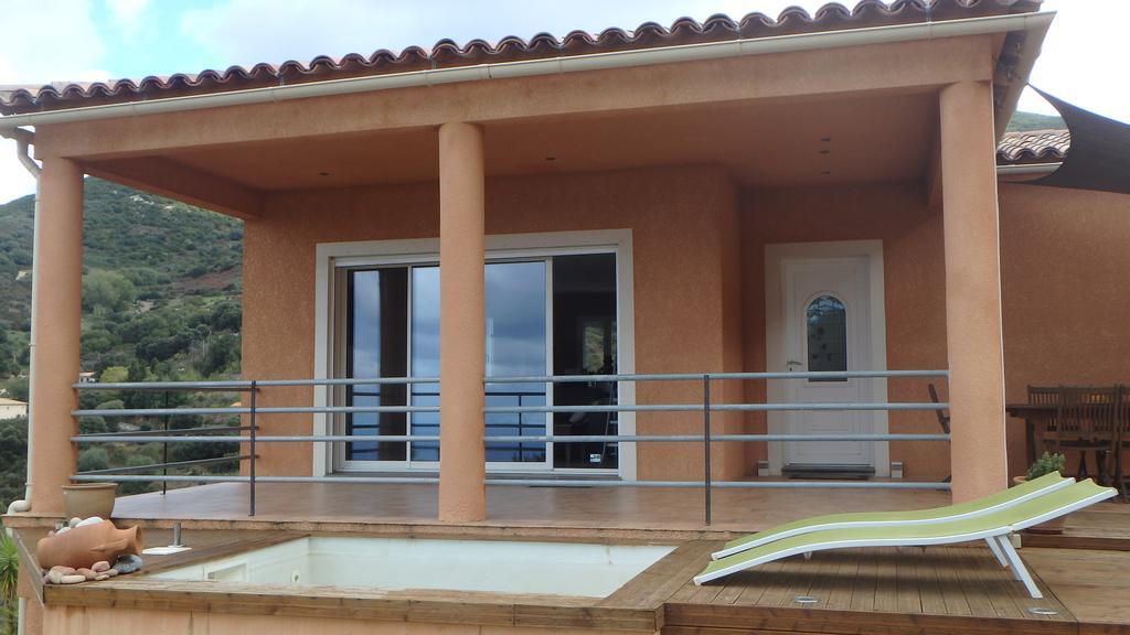 Villa Confina Villanova Pokoj fotografie
